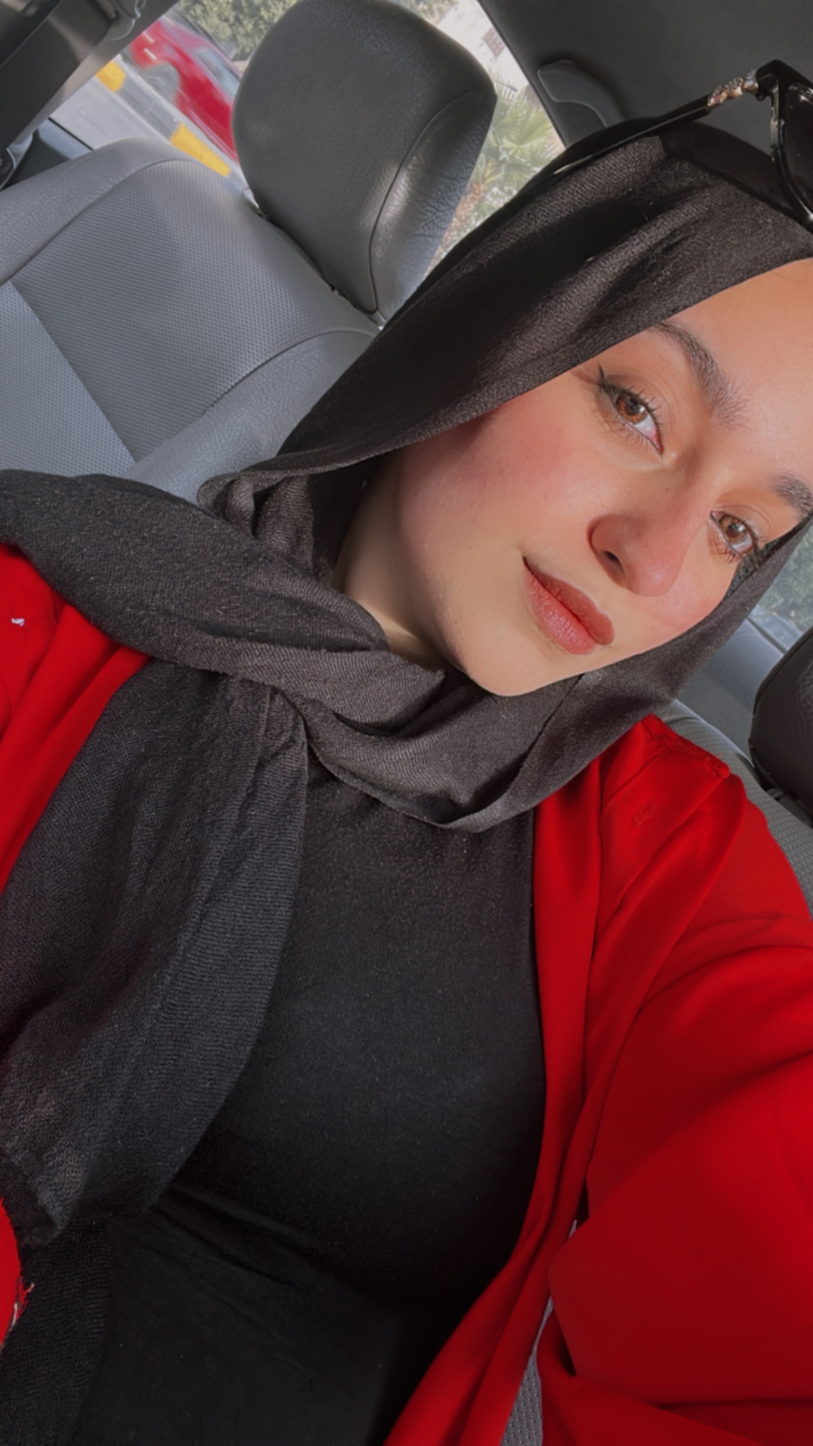 Jana Ayman — Graphic Designer
